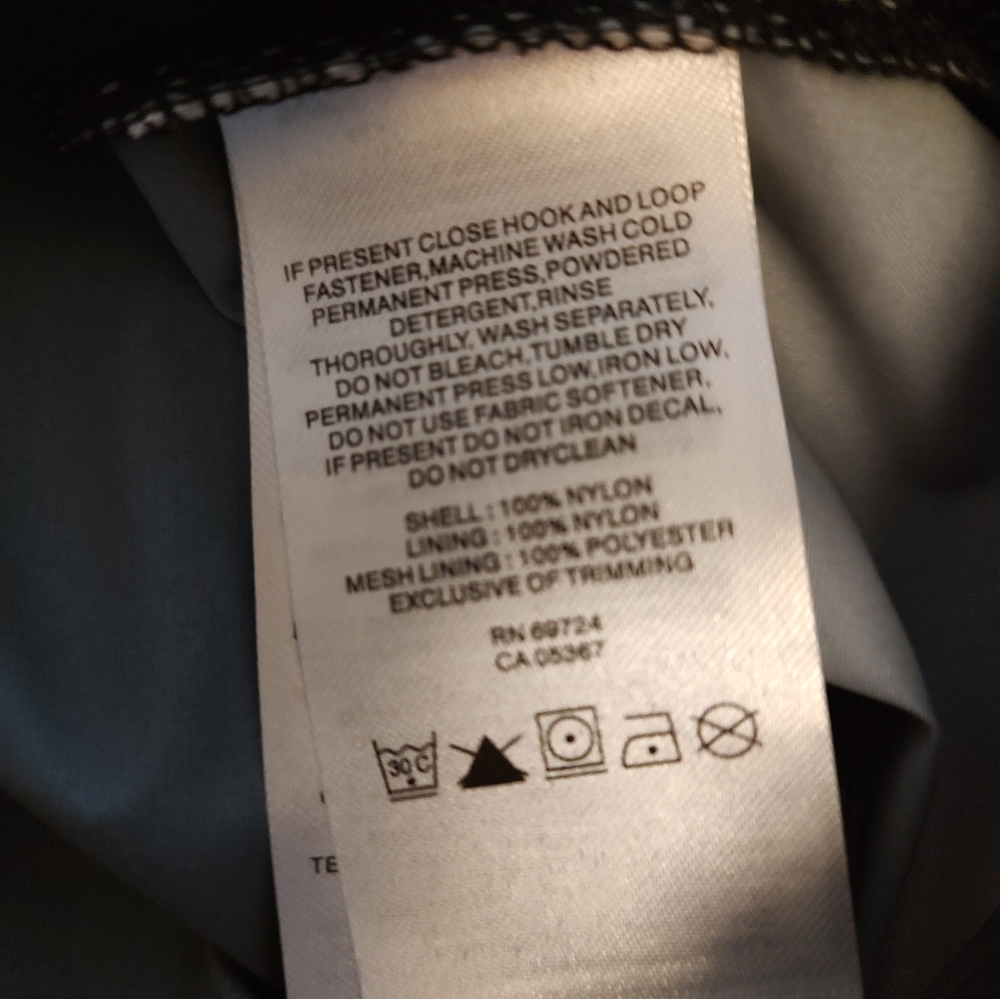 Columbia windbreaker with hood. Size XL - Picture 3 of 10